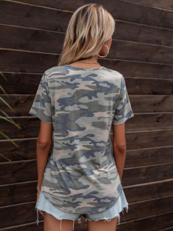 Wholesale Camouflage Panel V Neck T-shirt