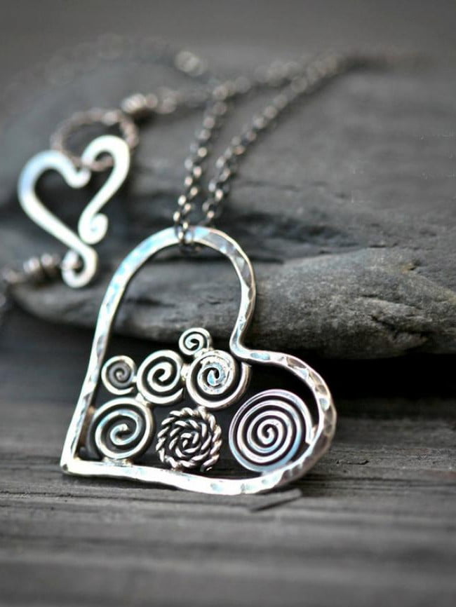 Wholesale Spiral Heart Cutout Pendant Necklace