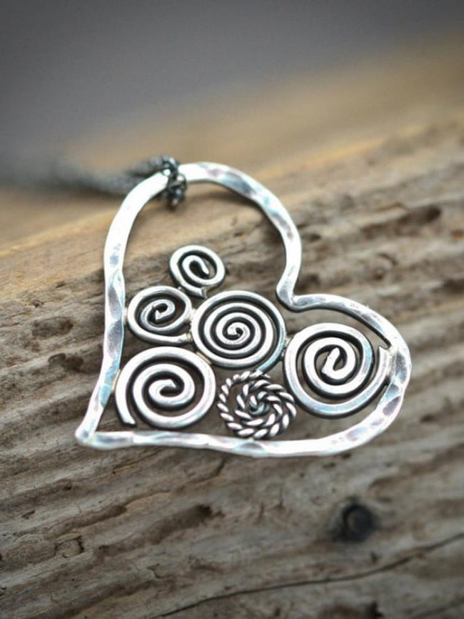 Wholesale Spiral Heart Cutout Pendant Necklace