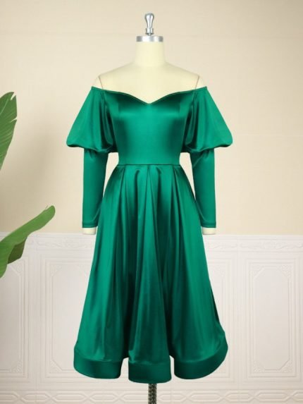 Wholesale Lantern sleeve wave pleated green dress