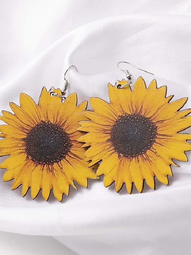 Wholesale Sunflower Pattern Wood Earrings