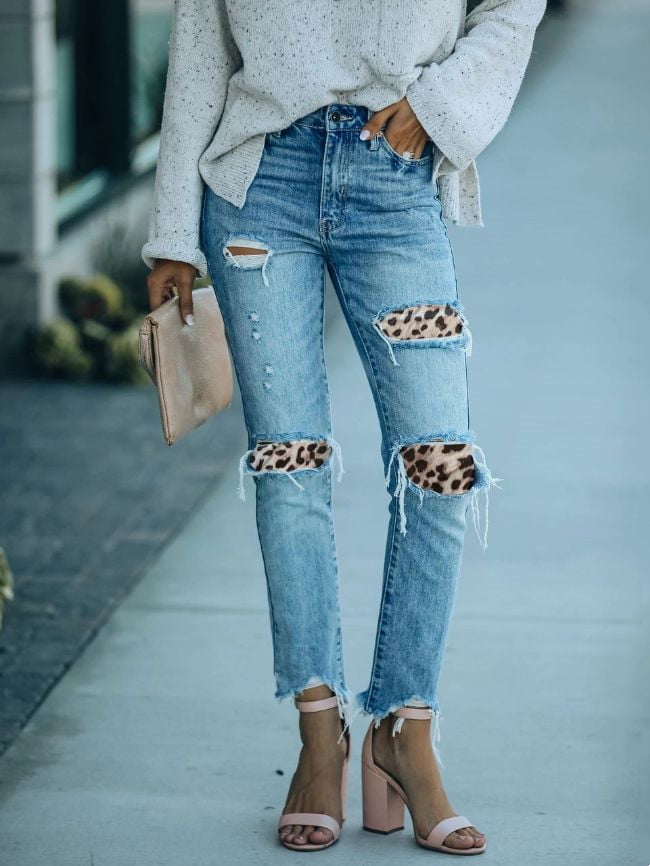 Leopard print ripped high rise jeans 1