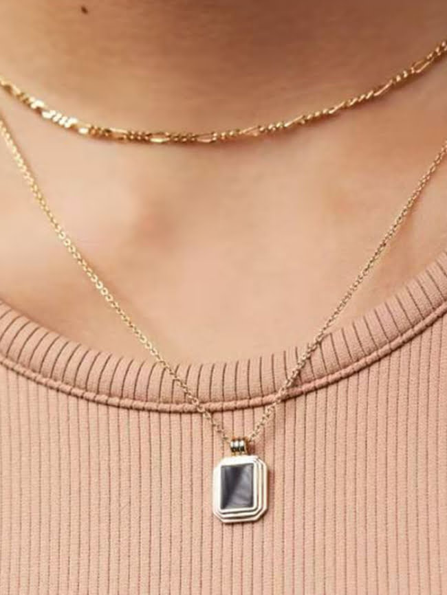 Simple double-layer square necklace