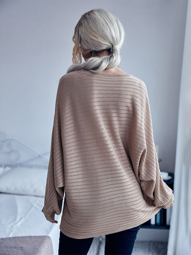 Solid color loose bat sleeve knitted sweater