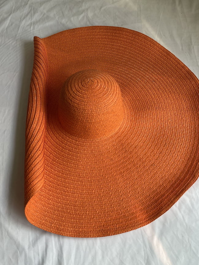 Solid color oversized straw hat 5