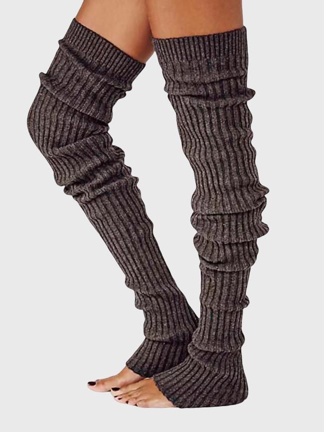 Solid color simple knitted knee socks 1