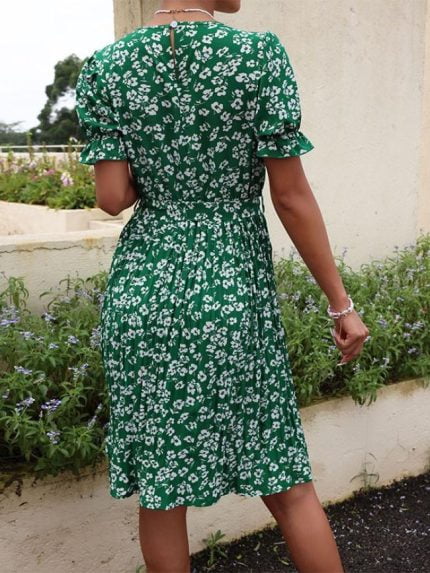 Wholesale Green Floral Ruffle Sleeve Pleated Dress