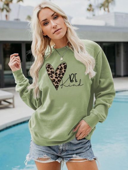 Wholesale Leopard Heart Be Kind Print Sweatshirt